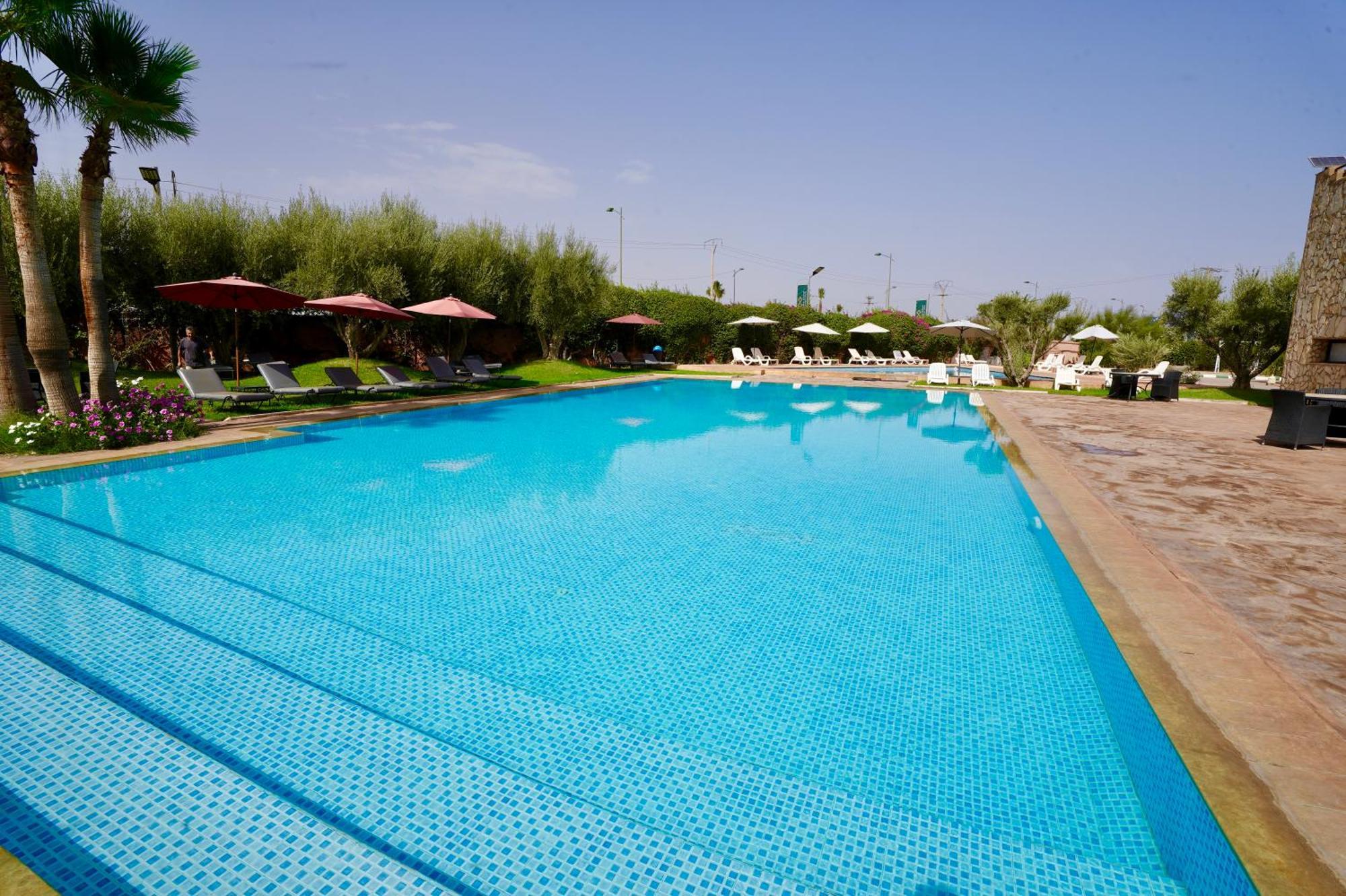 Ourika Camp Suites Hotel & Resort El Harkat 外观 照片