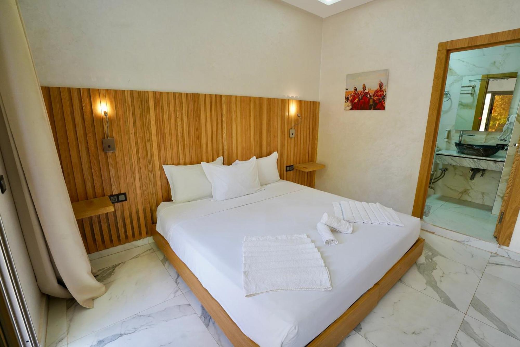 Ourika Camp Suites Hotel & Resort El Harkat 外观 照片